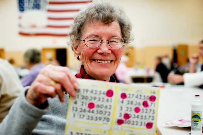 lady-bingo-winner
